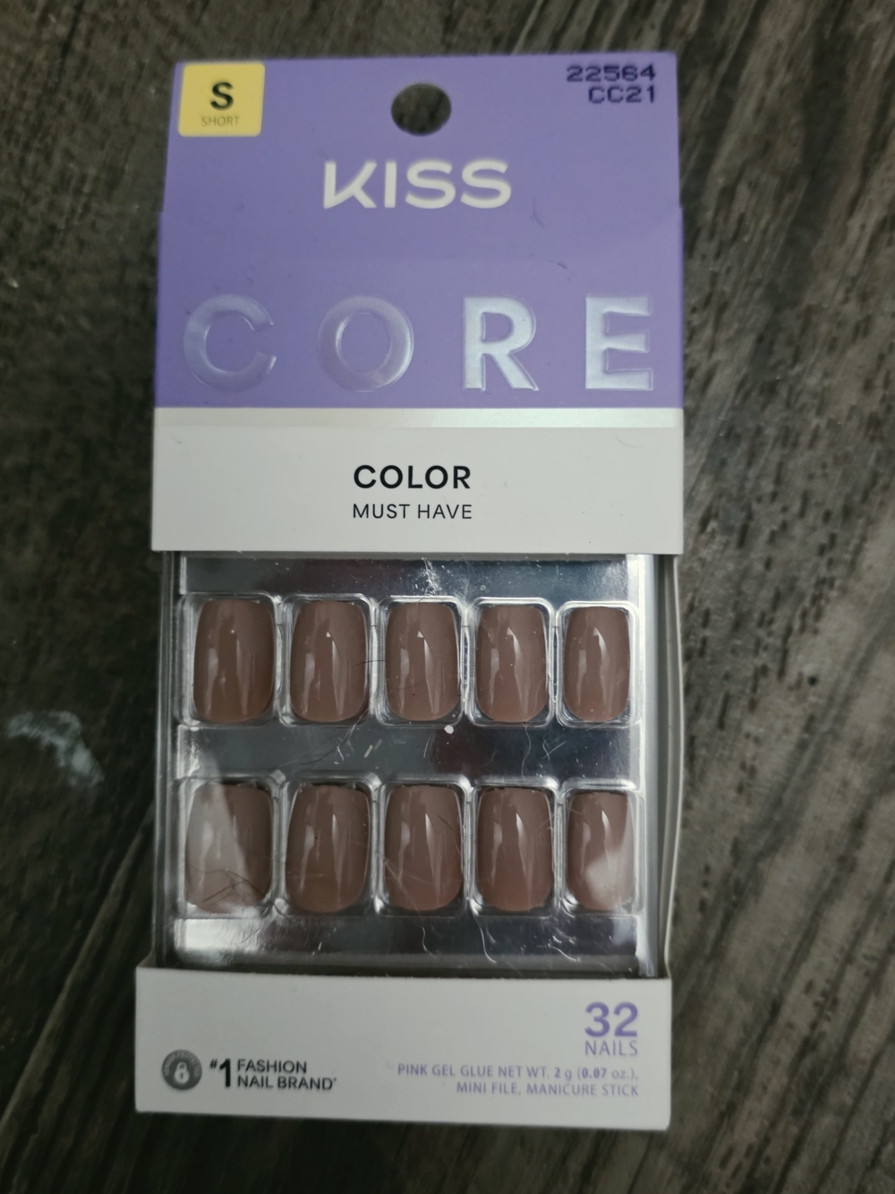 Kiss Press-On Nails in Mauve Brown